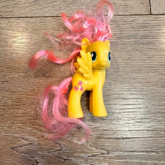 My Little Pony Toys My Little Pony Yellow Fluttershy Pegasus